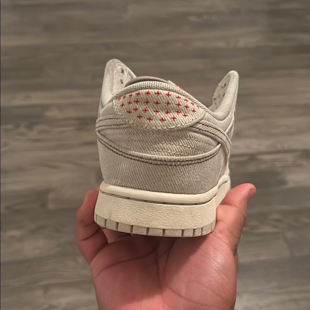 Nike Beige and Red Sneakers - Picture 4 of 6